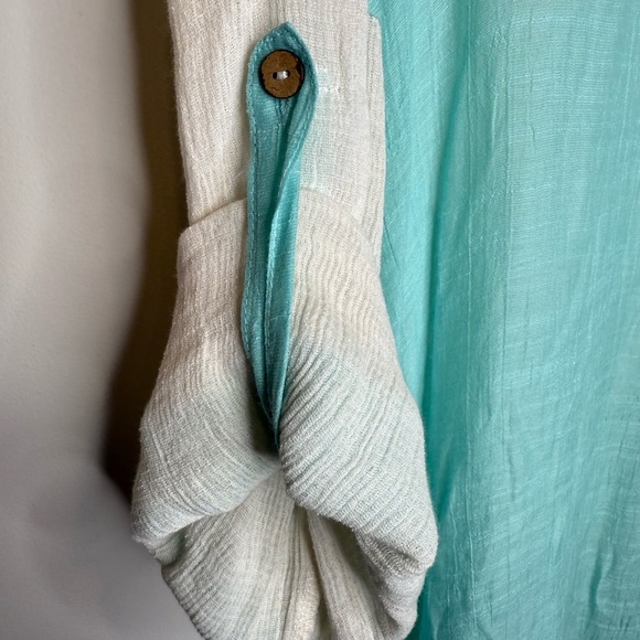 White and Blue Button-Up Shirt - Picture 5 of 7